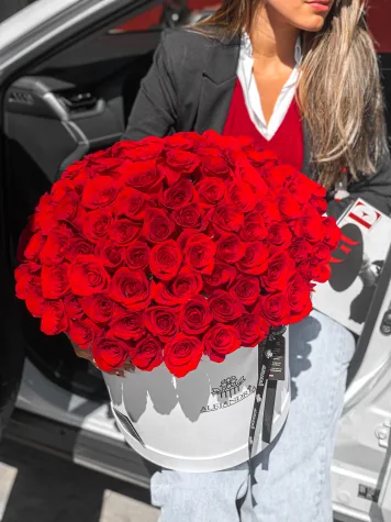 Royal Red Roses FlowerBox