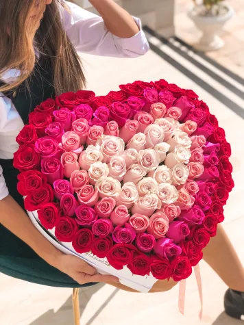 HeartBox "Picasso" Pink Roses