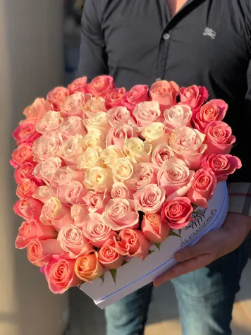 HeartBox "Pandora" Pink Roses