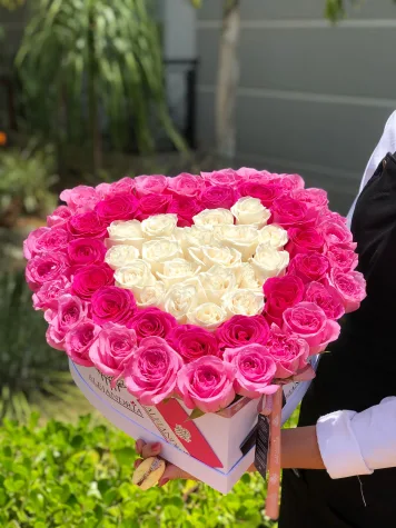 HeartBox "Pandora" Pink Roses