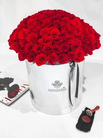 Royal Red Roses FlowerBox