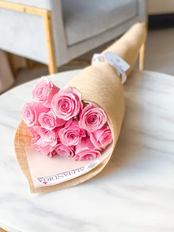 Ramo formato "Bouquet" 12 Pink Roses