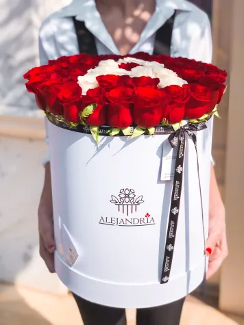 Imperial Red Roses FlowerBox